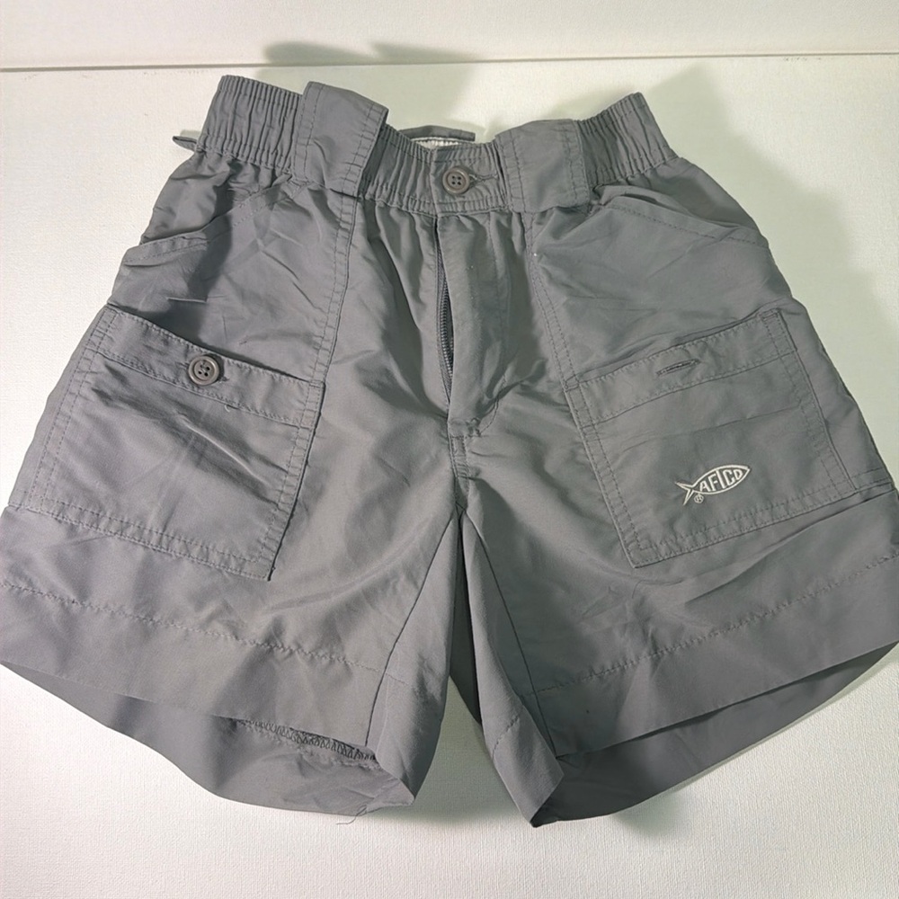 Boys AFTCO gray shorts. Size 24(8 years)